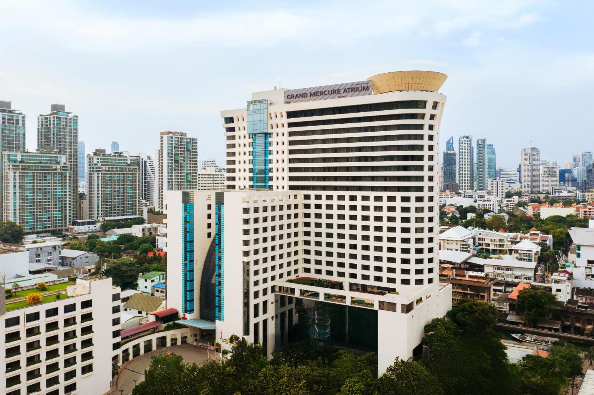 Grand Mercure Bangkok Atrium Dış mekan fotoğraf CRMC Medical Center