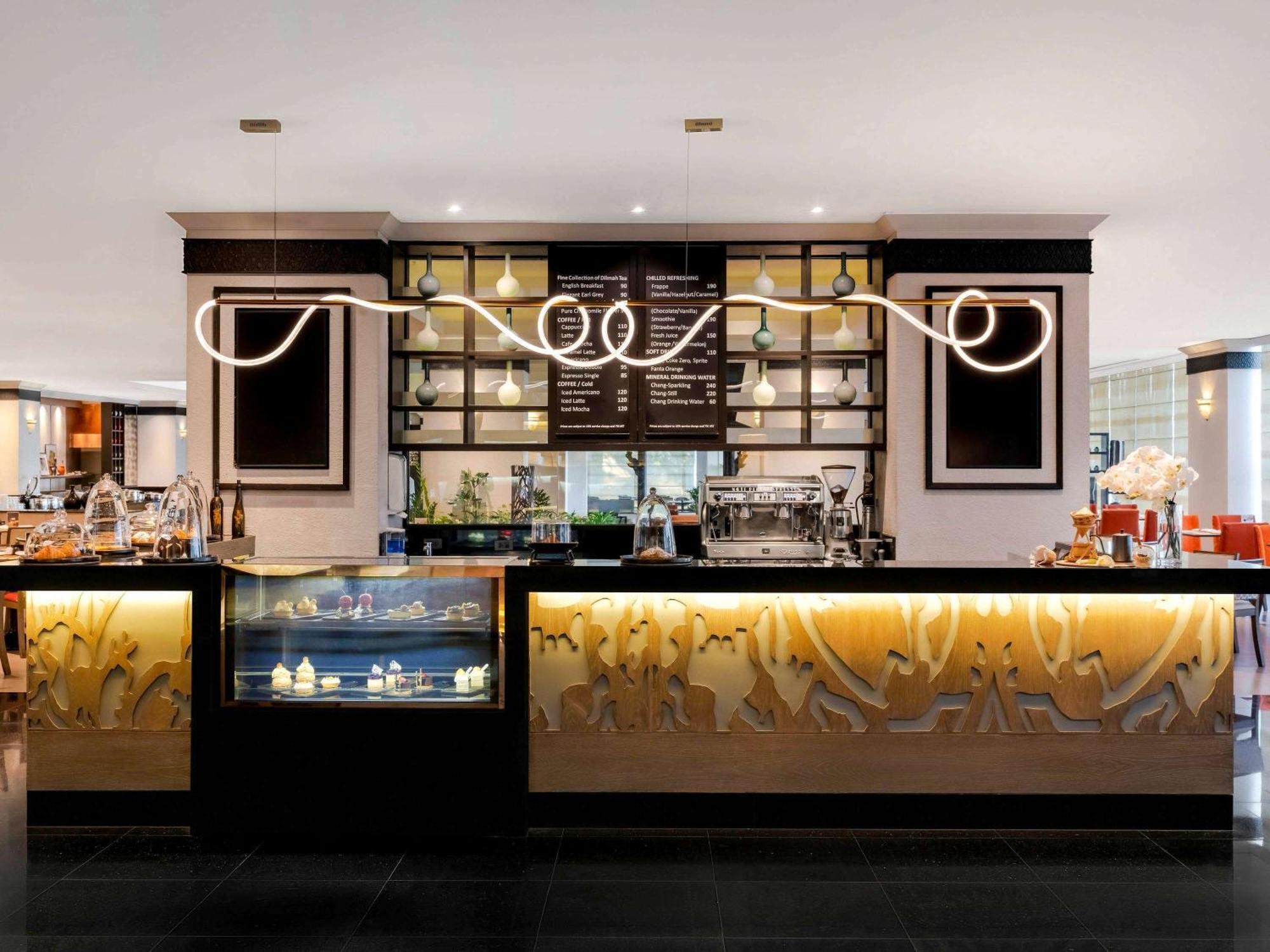 Grand Mercure Bangkok Atrium Dış mekan fotoğraf